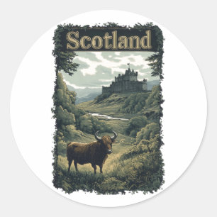 Sticker Rond Scotland Design : Highland Cow, Castle, and Scener
