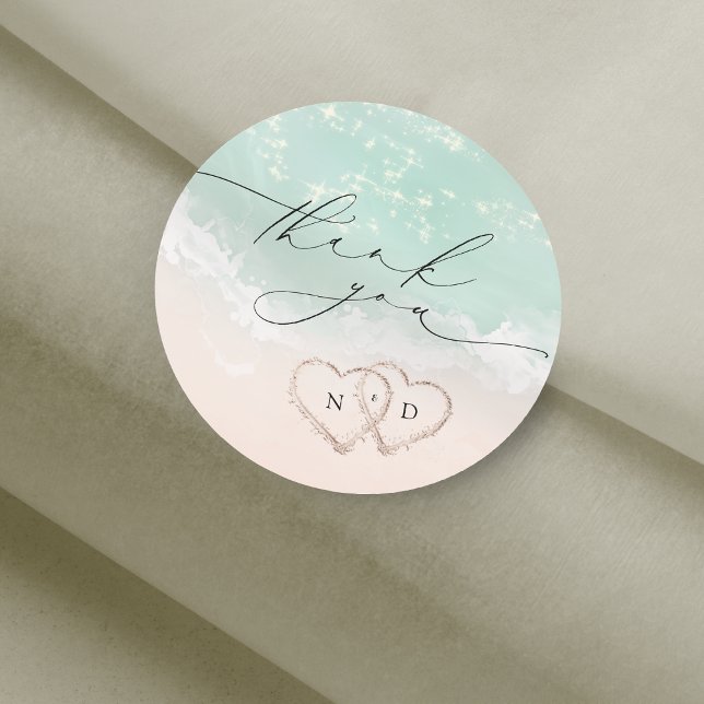 Sticker Rond Script moderne Sand Hearts Plage Mariage Merci (Modern Script Sand Hearts Beach Wedding Thank You Classic Round Sticker)