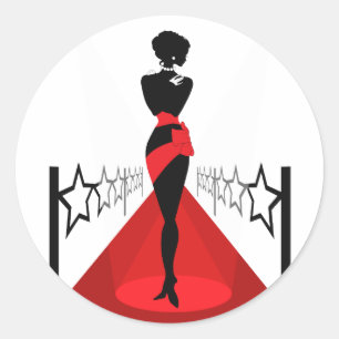 Sticker Rond Silhouette féminine élégante sur tapis rouge au