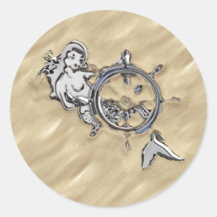 Sticker Rond Sirène d'argent dans le sable