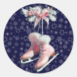 Sticker Rond SKATES DE GLACE en ROSE par SHARON SHARPE