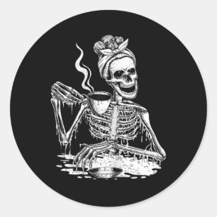 Sticker Rond Skeleton Boire Café Lazy et Easy Femmes Hallo