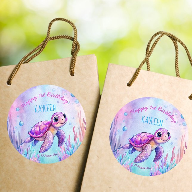 Sticker Rond Sous la mer mignonne tortue rose violet anniversai (Under the sea cute turtle pink purple girls happy birthday sticker)