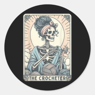 Sticker Rond Squelette La Tricoteuse Maman Carte de Tarot Trico