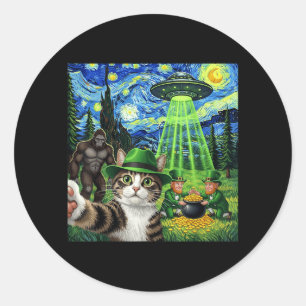 Sticker Rond St Patricks Day Bigfoot Leprechaun Chat UFO Drôle