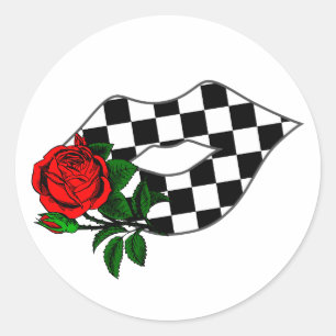 Sticker Rond T-shirt Checkered de rose rouge de baiser de