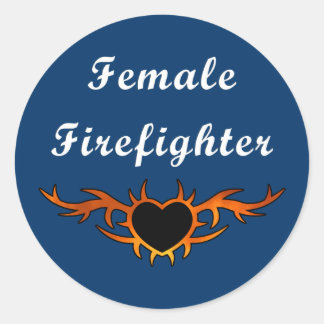 Sticker Rond Tatouage de pompier féminin