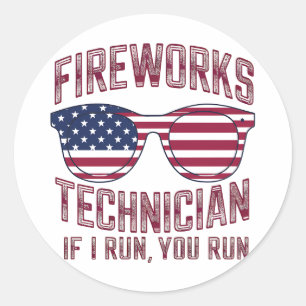 Sticker Rond Technicien de feux d'artifice 4 juillet drôle Usa