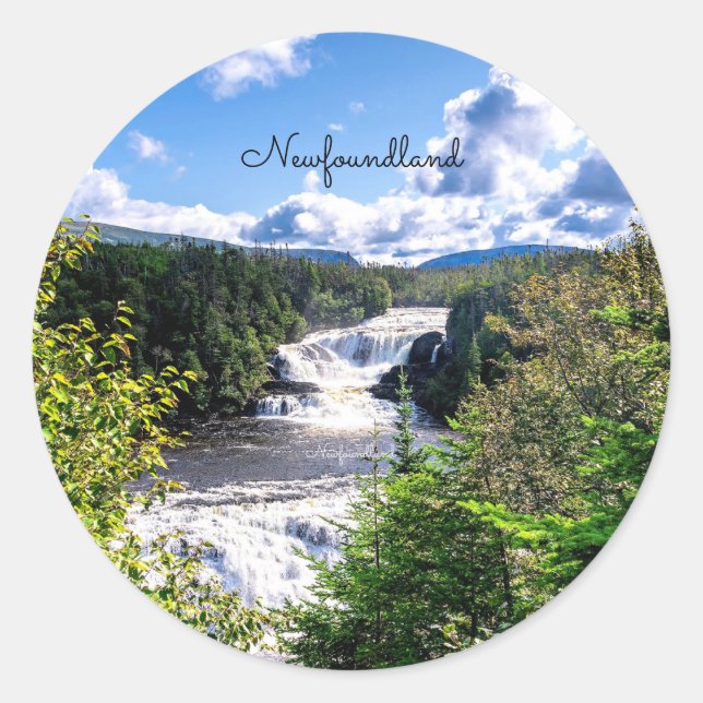 Sticker Rond Terre-Neuve, cascade pittoresque, (Devant)