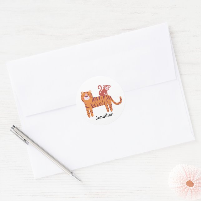 Sticker Rond Tigre mignon avec nom personnalisé avec singe sur  (Enveloppe)