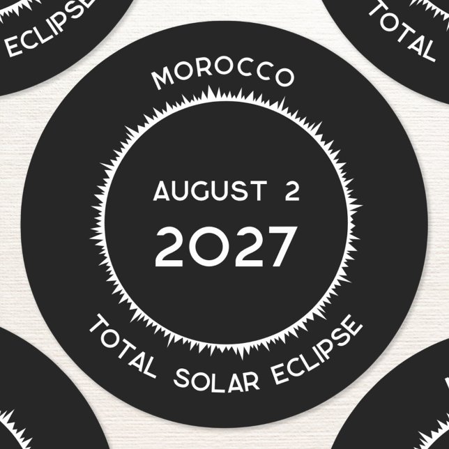 Sticker Rond Total Éclipse solaire 2027 Maroc (Total solar eclipse August 2nd 2027 Morocco custom text sticker)