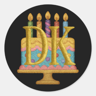 Sticker Rond TOUTES LES INITIALES Broderie Look Anniversaire Gâ