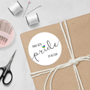 Sticker Rond 🏳 ‍ Typographie Coeur Arc-En-Ciel Faite Avec Fier
