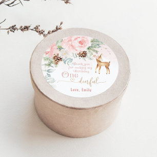 Sticker Rond Un cerf rosé d'hiver rose vif 1ère fille anniversa