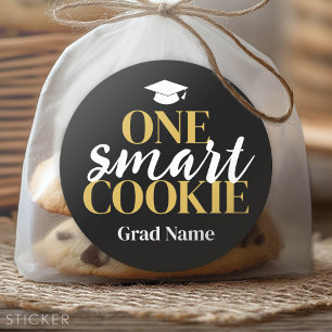 Sticker Rond Un cookie intelligent - Nom et Casquette de grade 