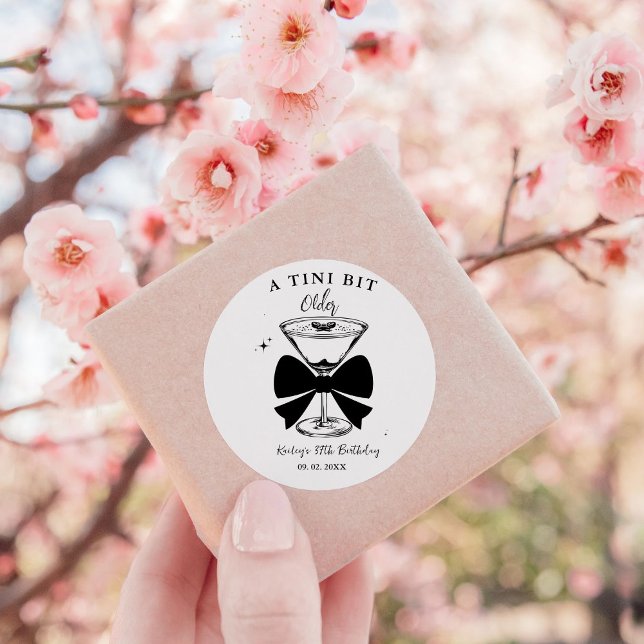 Sticker Rond Un Martini Un Peu Plus Ancien (Créateur téléchargé)