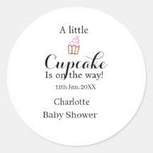 Un petit gâteau arrive nom de la baby shower da