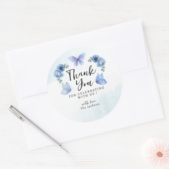 Sticker Rond Un Petit Papillon bleu Floral Merci rustique Cl (Enveloppe)