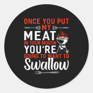 Sticker Rond Une Fumée Bbq Drôle Dans La Bouche