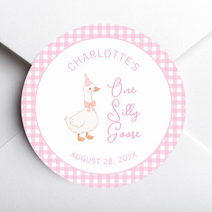 Sticker Rond Une oie sotte rose rustique pour le premier annive