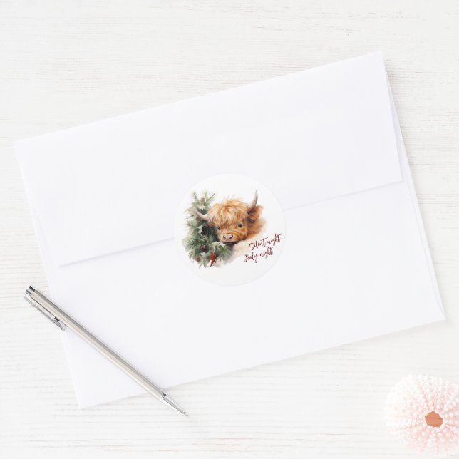 Sticker Rond Vache des Highlands endormie (Enveloppe)