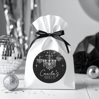 Sticker Rond Vieux Hollywood B & W Chandelier Sweet 16 ID1108