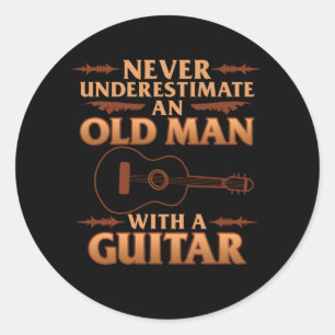 Sticker Rond Vieux Homme Avec Guitare Musique Lecteur Musicien