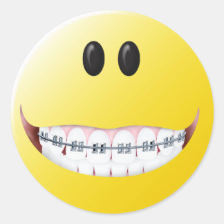 Sticker Rond Visage des accolades
