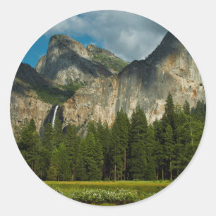 Sticker Rond Vue dramatique de la vallée de Yosemite depuis les