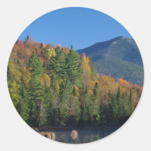 Sticker Rond Whiteface Mountain sur Little Cherrypatch Pond