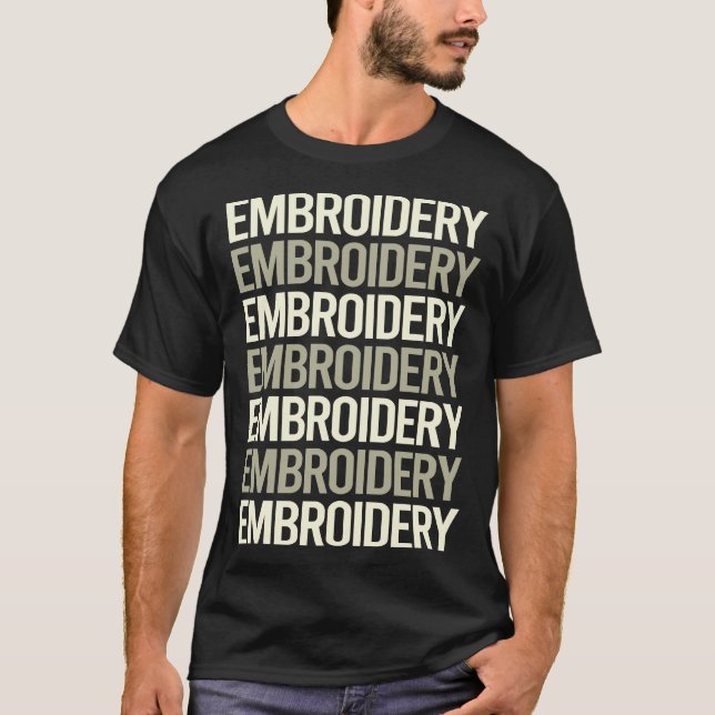 Stickerei mit weißem Text T-Shirt (Vorderseite)
