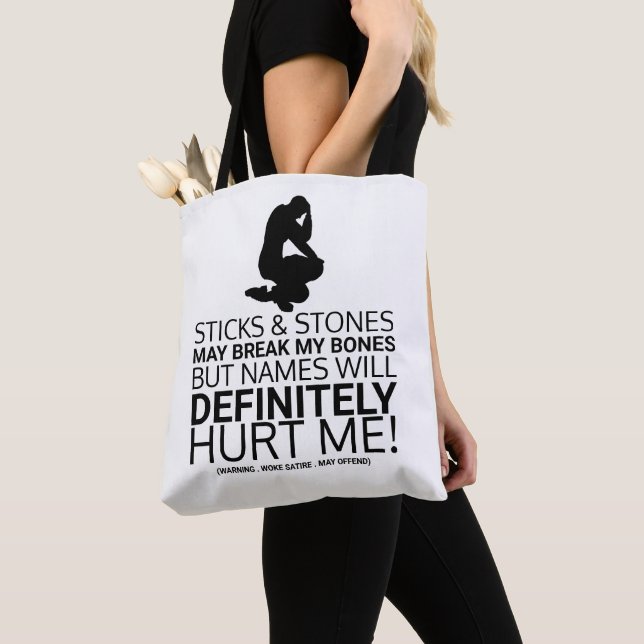 Sticks & Stones, Geweckt Satire Tasche (Von Nahem)