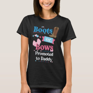 Stiefel oder Bogen, die bei der Aufdeckung von Dad T-Shirt