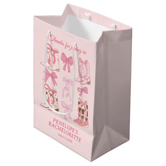 Stiefel und Bows Western Personalisierte Geschenkt Mittlere Geschenktüte (Vorderseite Schrägansicht)