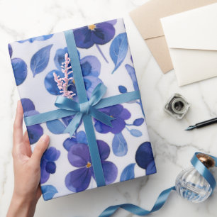 Stiefmütterchen im Aquarellstil Lila Blauer Blumen Geschenkpapier