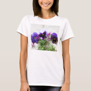 Stiefmütterchen und Lobeln auf alter Handschrift T-Shirt