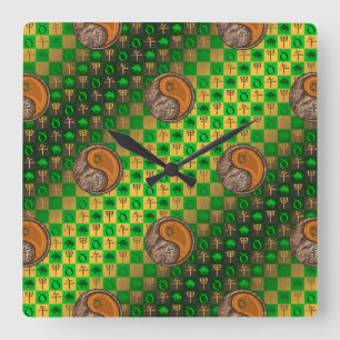 Stier & Holzpferd Quadratische Wanduhr