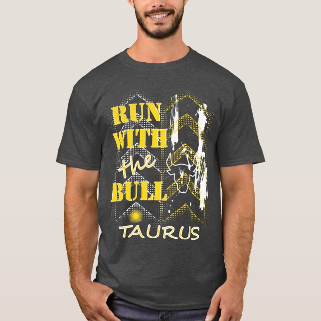 Stier-T-Shirts laufen gelassen mit den T-Shirt (Vorderseite)
