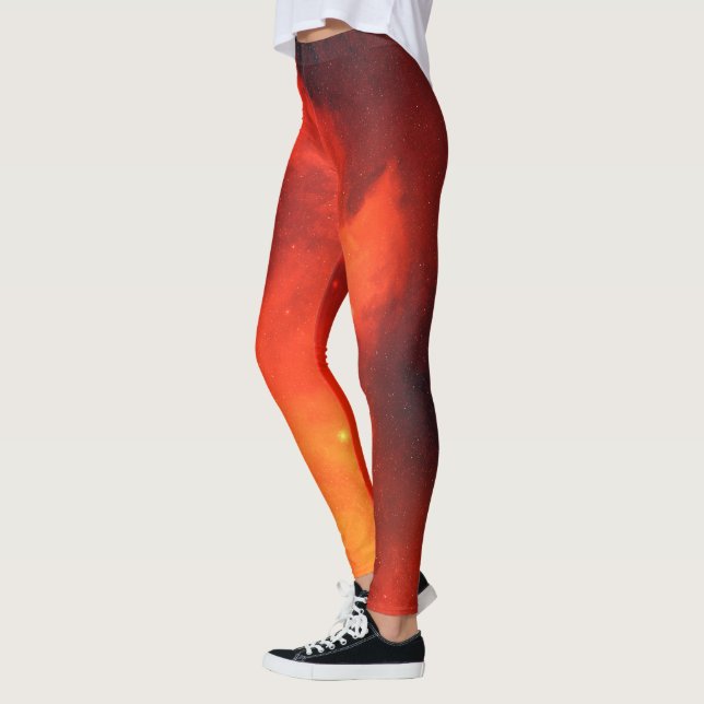 Stil und Komfort mit trendy kosmischem Muster Leggings (Links)