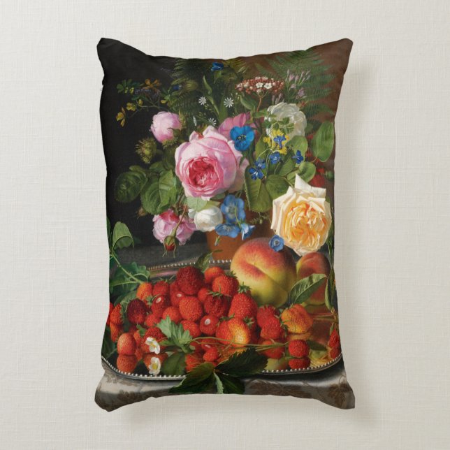 Still Life Rose und Erdbeeren von Otto Ottesen Dekokissen (Vorderseite(Vertikal))