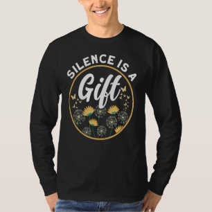 Stille ist eine Meditation spiritueller Buddhist T-Shirt