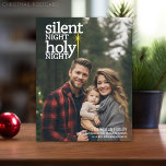 Stille Nacht, heilige Nacht Christliche Weihnachte Feiertagspostkarte<br><div class="desc">Eine moderne Christliche Weihnachtsfotokarte. SIlent Nacht,  Heilige Nacht - mit einem vollen Foto auf der Vorderseite. Laden Sie Ihre eigenen Bilder hoch,  fügen Sie benutzerdefinierten Text und vieles mehr!</div>