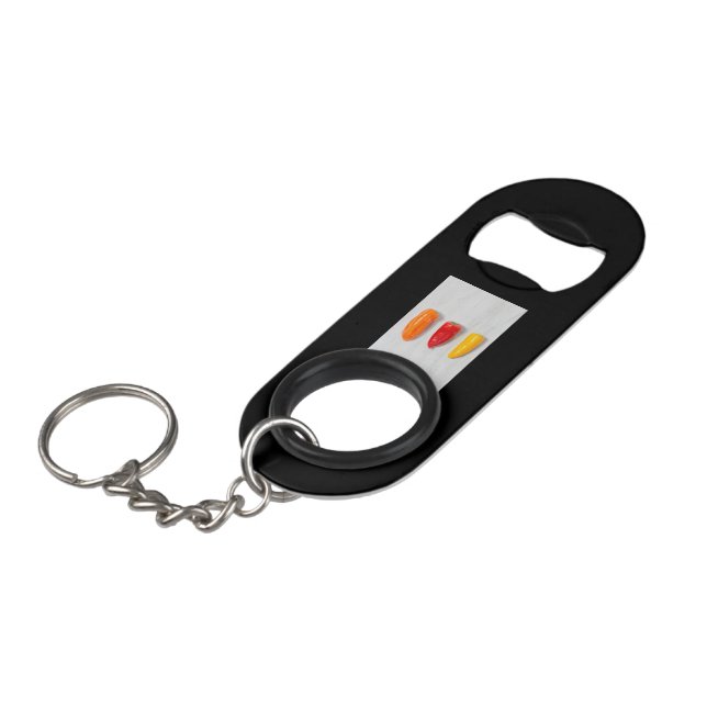 Stillleben Mini Flaschenöffner (Vorderseite Schrägansicht)