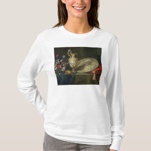 Stillleben mit einem vergoldeten Ewer T-Shirt