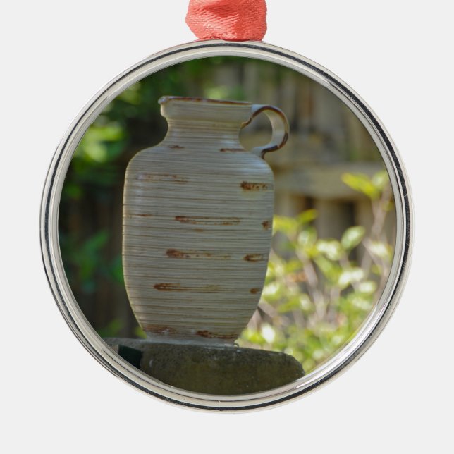 Stillleben Ornament Aus Metall (Vorne)