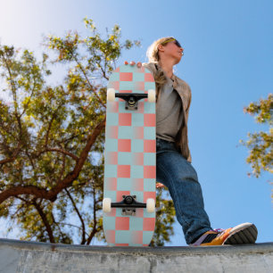 Stilvoll gestuftes Pulver blaue Korallen rosa Skateboard