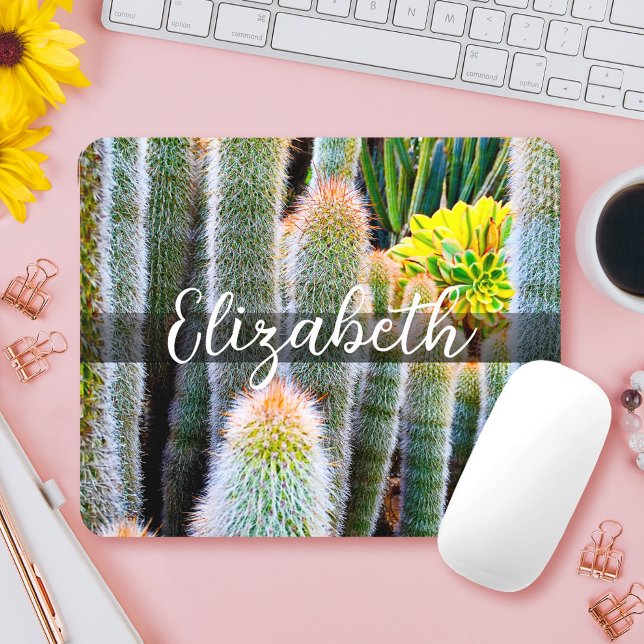 Stilvoll grünes Fuzzy Cacti Foto individuelle Name Mousepad (Von Creator hochgeladen)