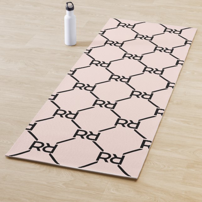Stilvoll rosa Moderne Luxus Girly Monogram Initial Yogamatte (Beispiel)