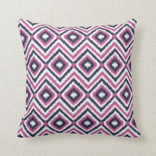 Stilvoll rosa Navy Ikat Diamond Muster Kissen