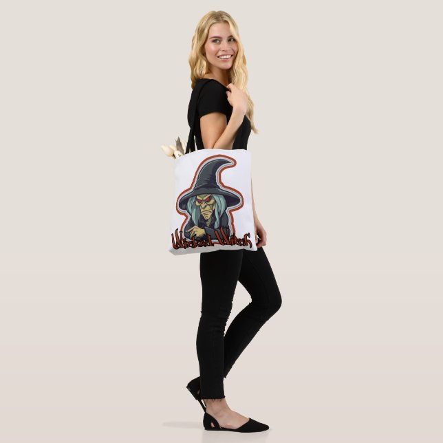 Stilvoll verzaubern mit dem Hexenbeutel Tasche (Am Model)